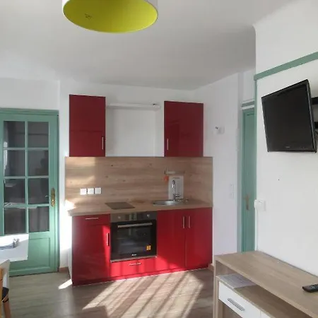 About T2 Lumineux Proche 1er Etage 아파트 *
